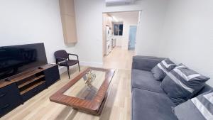 Entire 2 Bedroom condo in White Rock, Canada