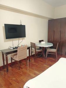14M Lovely Studio Near Greenbelt
