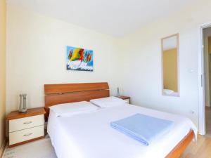 Premium One Bedroom Apartment with Sea View and Terrace
