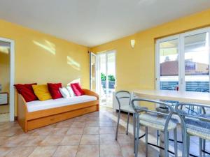 Seven Bedroom Villa with Outdoor Pool