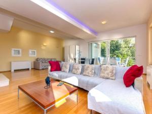Seven Bedroom Villa with Outdoor Pool