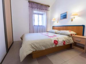 Mediterraneo Goga Apartments - OneBedroom Apartment With Terrace