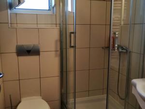 Apartments Juri - One Bedroom Apartment With Terrace Sme i