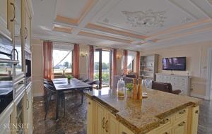 Sunset Apartments - przestronna oferta z widokiem na port - kawiarnie, restauracje, centrum miasta