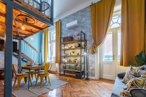 Momentina Apartments