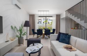 Luxurious Home In Tkon