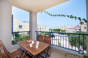 Aphrodite Beachfront Resort F202 - Shared Pool