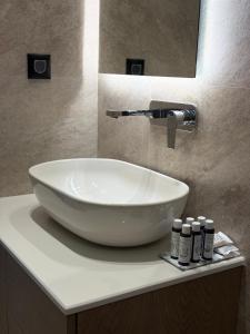 Ixia Elegance