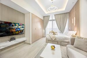Livin Holidays - Studio - Luxury Azizi Riviera