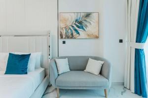 PVH - Opalz by Danube - Pristine Studio with Private Pool near Miracle Garden