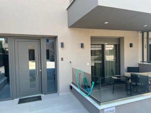 Stemax Apartments
