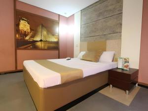 Dreamworld Hotel