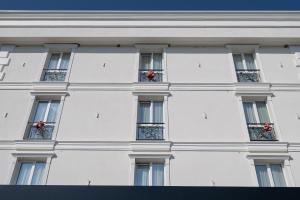 Hotel By Holiday
