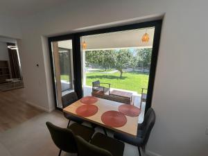 Campo 31B Villas Otopeni I