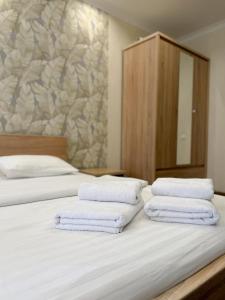 ApartPoltava Cучасні 2-кімн апартаменти з великою кутовою ванною ЦЕНТР МІСТА
