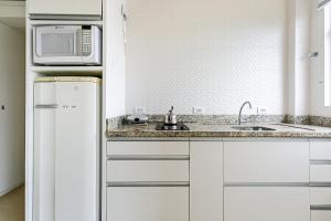 Apartamento à beira-mar vista lateral mar JBM302