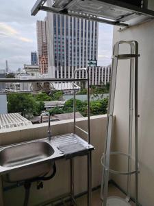 Stay with Ease at Grand Residence 12