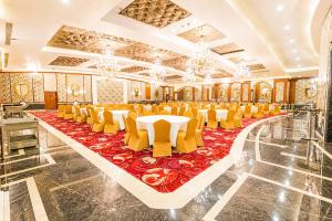 Shakun Hotels And Resorts