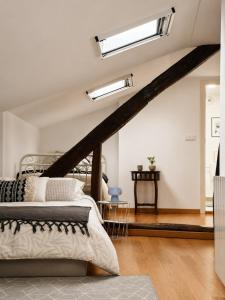 Ribeirinha Guesthouse