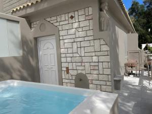 Doliva Studio 6 with private pool