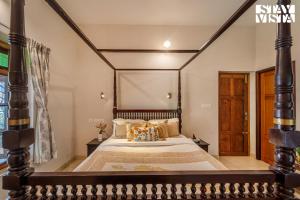 StayVista at Neelambari Villa with BBQ & Bonfire