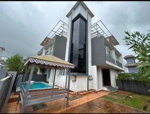 Peace Villa 3BHK pvt Pool & Terrace Pets Allowed