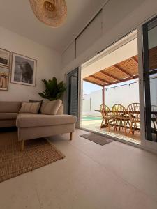 Tamaragua Breeze - Modern villa with pool