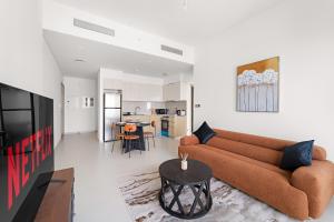 VayK - Elegant 1 BD in Prime Downtown