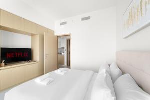VayK - Elegant 1 BD in Prime Downtown