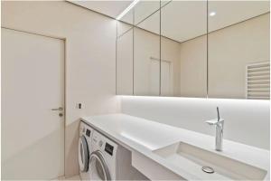 Royal Hamilius Luxury 1 bed
