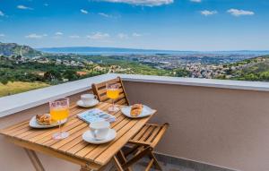 Gorgeous Home In Solin