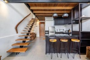 Sasya Loft - Cozy & Modern in Seminyak with Pool and Kitchen