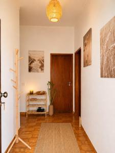 Casa Olivia, Holiday Home with Large Terrace near Faro Beach
