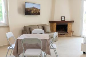 House with fireplace - Pompeii parcheggio