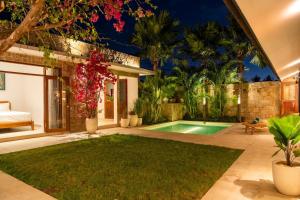 Designer 4BR Villa with Pool - Berawa - Umalas