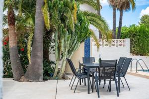 Casa Clemence, private pool, by Theka Services