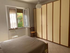 Casa NILIA, mare e relax tutto lanno, con giardino
