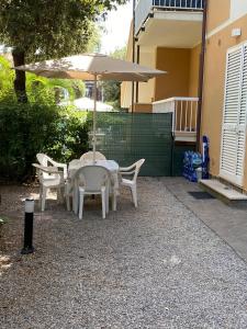 Casa NILIA, mare e relax tutto lanno, con giardino
