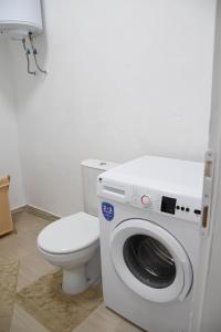 Ana apartmani