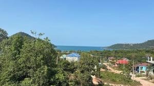 Family-friendly accomodation with sea view