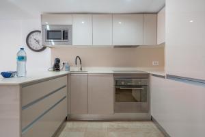 GO2TENERIFE ApartTudor Parque Santiago 2