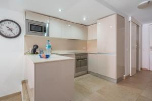 GO2TENERIFE ApartTudor Parque Santiago 2