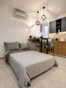 45sqm , Center , 20m Tsimiski Str , 65 tv , Netfix , Optical Fiber