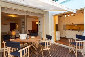 Alboi Family house
