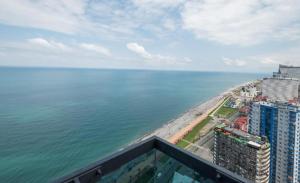 Beach Tower Batumi - Steps from the Beach