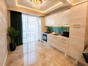WHITE TOWER Luxury Suite