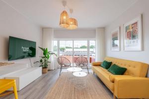 Yellow Breeze Apartament