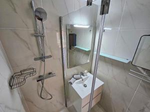 Le Berlioz, Renovated and private parking AC