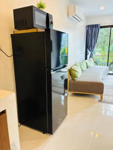 Hillside Haven-Luxury Room