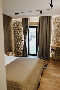 Albulena Hotel & Camping